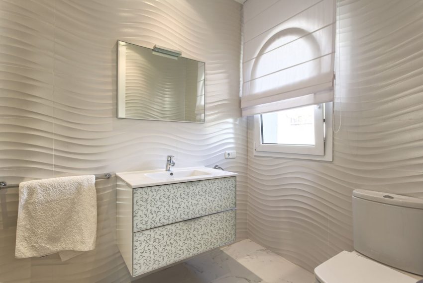 R4428886-Villa-For-Sale-Los-Flamingos-Detached-8-Beds-768-Built-18