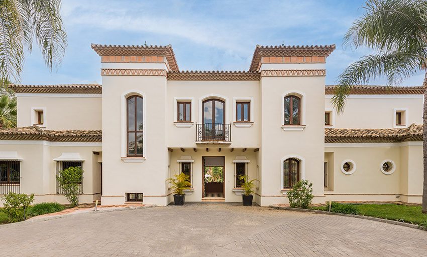R4439494-Villa-For-Sale-Nueva-Andalucia-Detached-6-Beds-725-Built-6