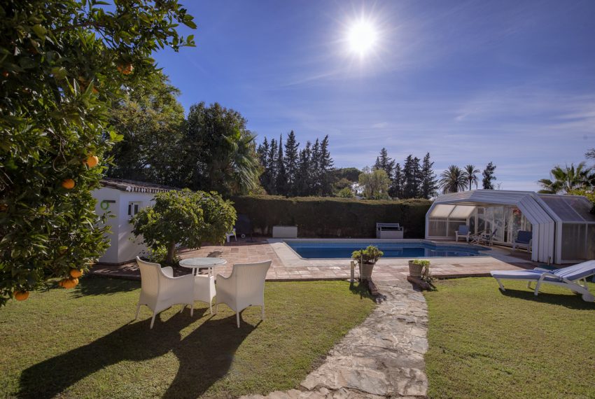 R4559095-Villa-For-Sale-Guadalmina-Alta-Detached-4-Beds-394-Built-2