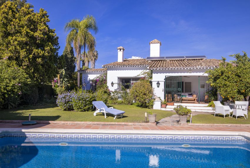R4559095-Villa-For-Sale-Guadalmina-Alta-Detached-4-Beds-394-Built-4