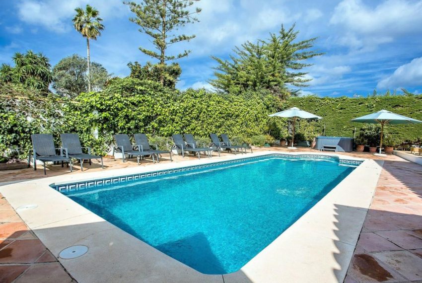 R4631002-Villa-For-Sale-San-Pedro-de-Alcantara-Detached-8-Beds-650-Built-11