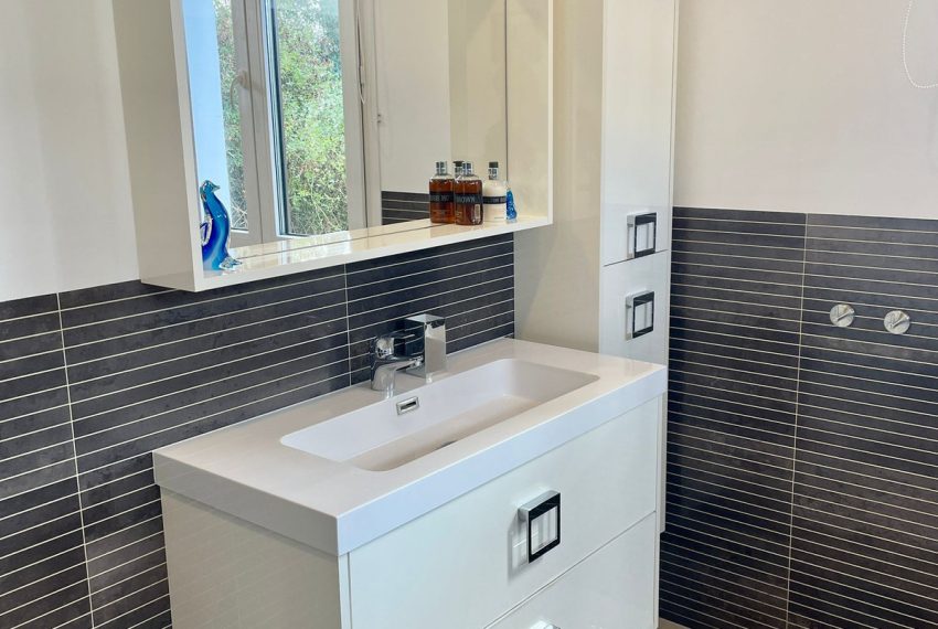 R4631002-Villa-For-Sale-San-Pedro-de-Alcantara-Detached-8-Beds-650-Built-19