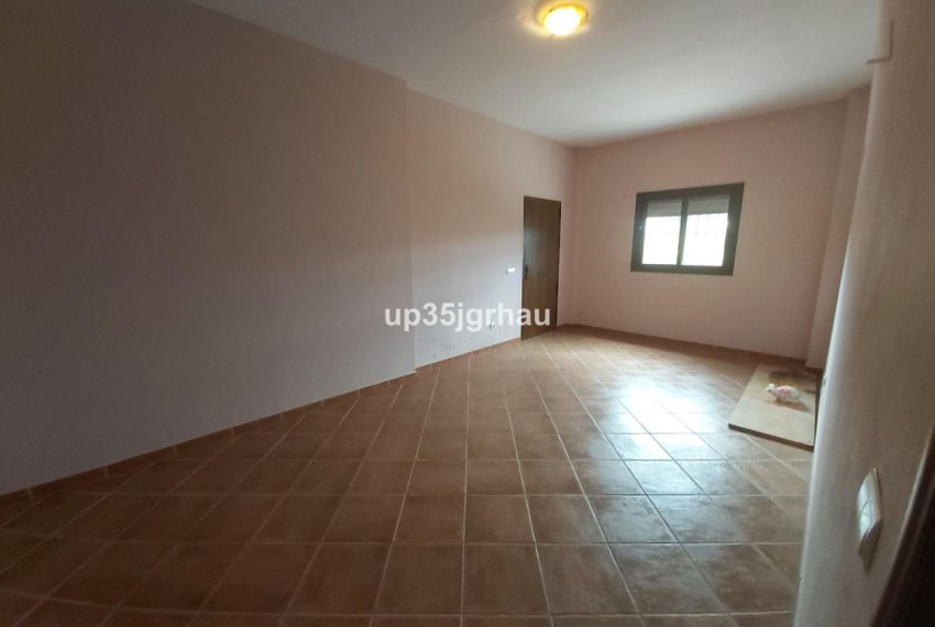 R4745227-Villa-For-Sale-Estepona-Detached-5-Beds-317-Built-19