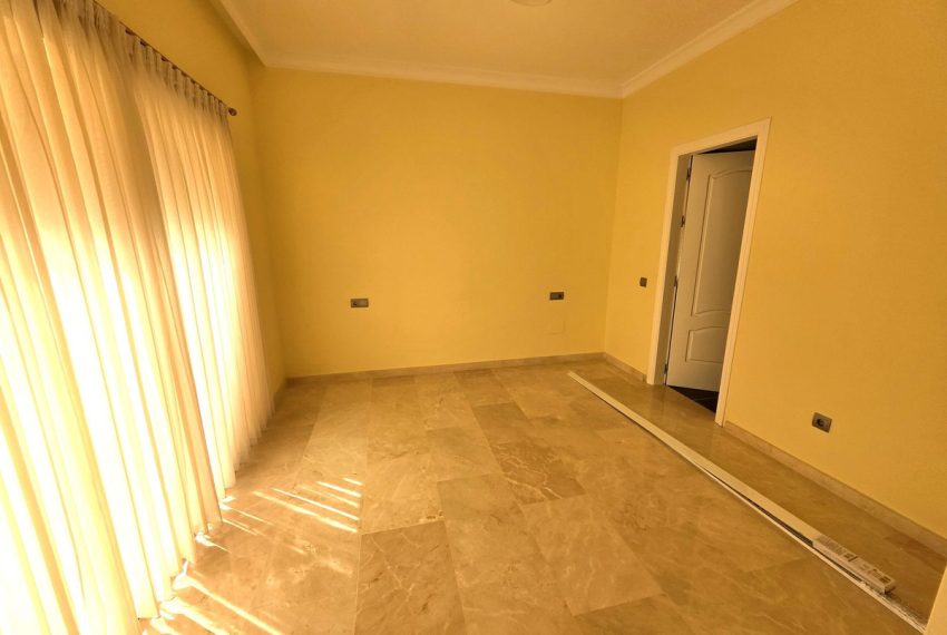 R4765366-Villa-For-Sale-Las-Chapas-Detached-4-Beds-475-Built-10