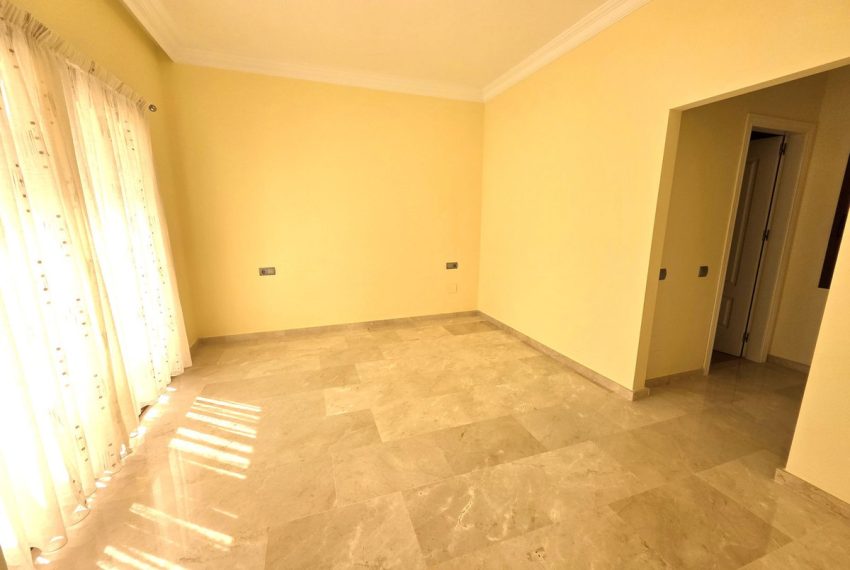 R4765366-Villa-For-Sale-Las-Chapas-Detached-4-Beds-475-Built-14