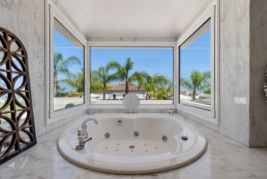 R4801930-Villa-For-Sale-Benahavis-Detached-5-Beds-733-Built-14