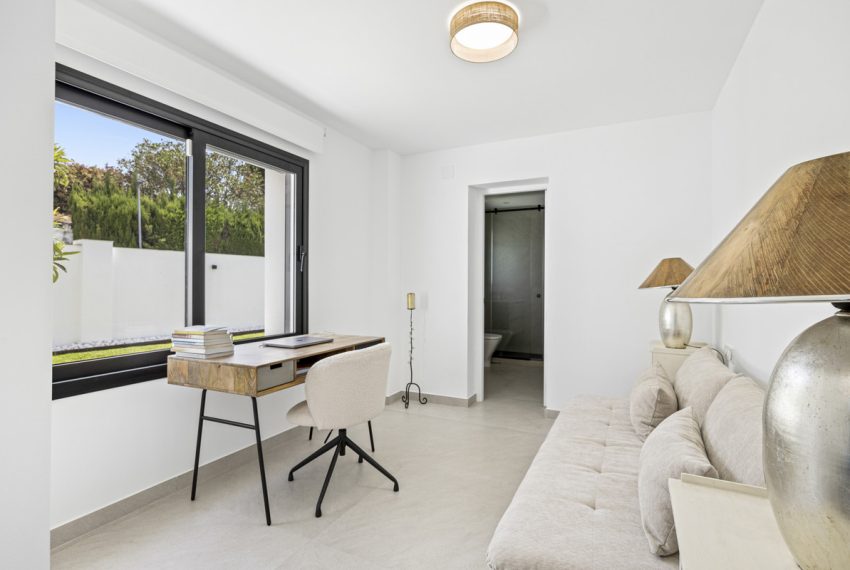 R4806901-Villa-For-Sale-Guadalmina-Alta-Detached-4-Beds-247-Built-12