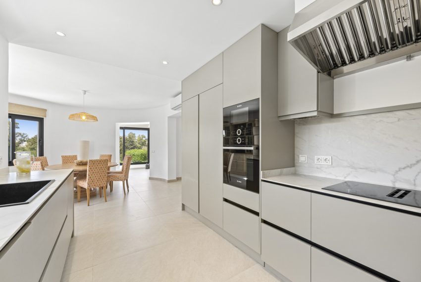 R4806901-Villa-For-Sale-Guadalmina-Alta-Detached-4-Beds-247-Built-14