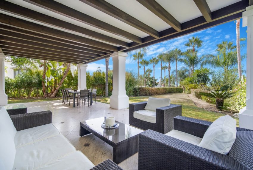 R4826392-Villa-For-Sale-The-Golden-Mile-Detached-5-Beds-550-Built-1