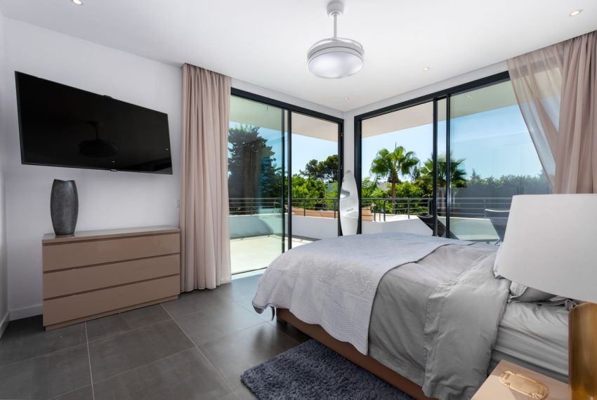 R4828363-Villa-For-Sale-New-Golden-Mile-Detached-4-Beds-300-Built-10