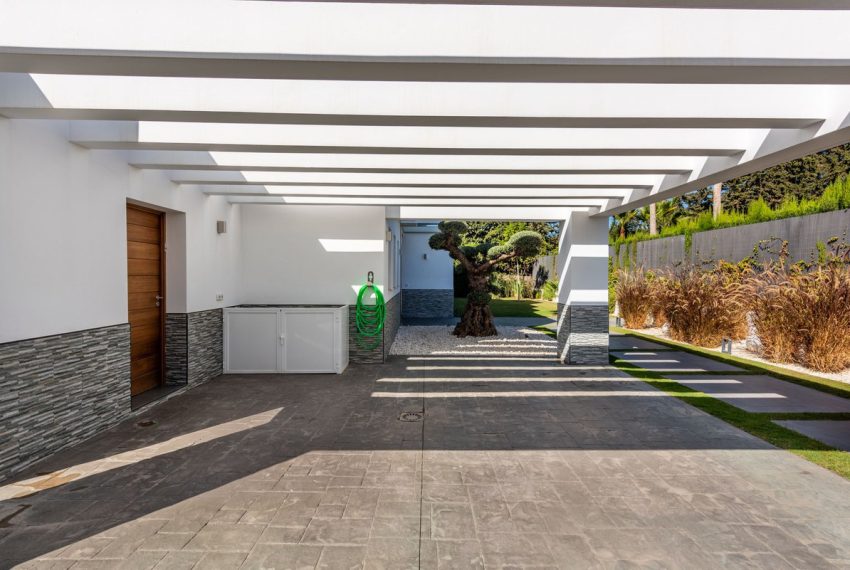 R4828363-Villa-For-Sale-New-Golden-Mile-Detached-4-Beds-300-Built-13