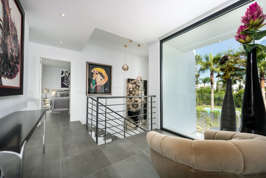 R4828363-Villa-For-Sale-New-Golden-Mile-Detached-4-Beds-300-Built-8