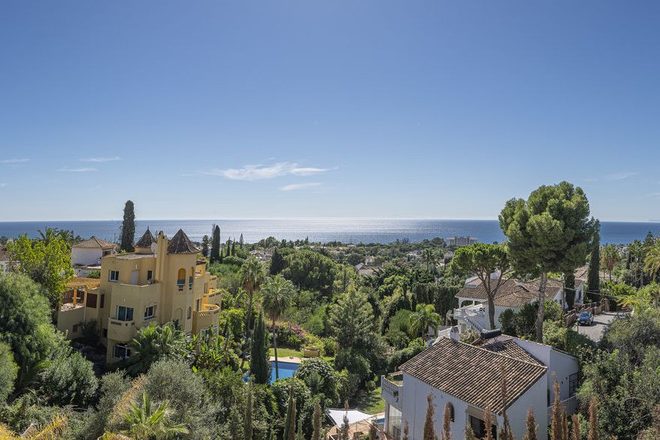 R4838737-Image 1-Detached - 5 Beds - 660 Built