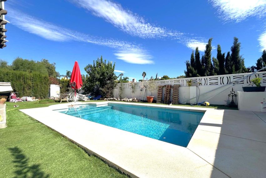 R4853023-Villa-For-Sale-Calahonda-Semi-Detached-4-Beds-176-Built-13