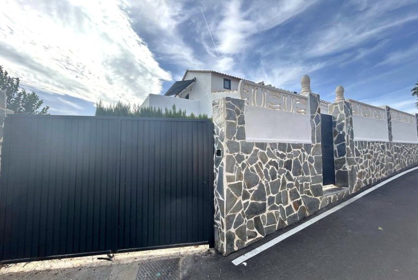 R4853023-Villa-For-Sale-Calahonda-Semi-Detached-4-Beds-176-Built-15