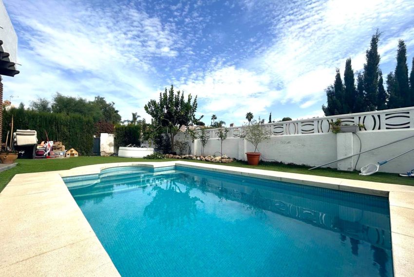 R4853023-Villa-For-Sale-Calahonda-Semi-Detached-4-Beds-176-Built-19