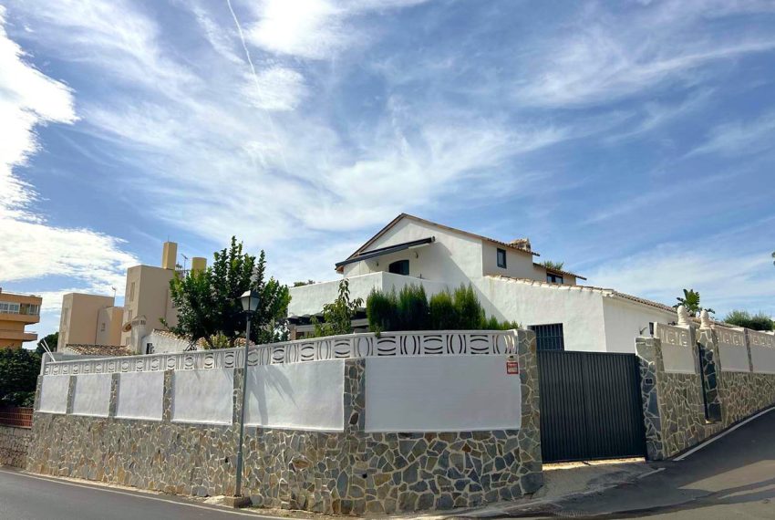 R4853023-Villa-For-Sale-Calahonda-Semi-Detached-4-Beds-176-Built-5