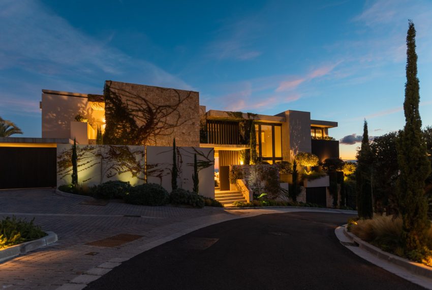 R4875670-Villa-For-Sale-La-Quinta-Detached-7-Beds-1044-Built-9