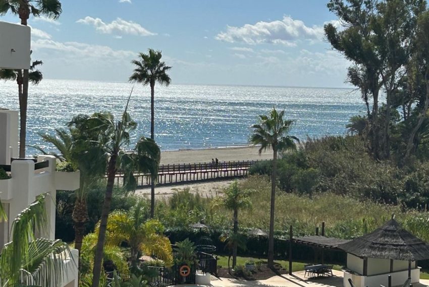 R4875961-Apartment-For-Sale-New-Golden-Mile-Penthouse-3-Beds-134-Built-1