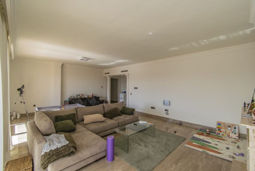 R4880239-Apartment-For-Sale-Sierra-Blanca-Penthouse-3-Beds-164-Built-8