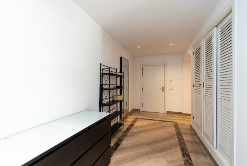 R4887376-Apartment-For-Sale-Marbella-Ground-Floor-3-Beds-155-Built-1