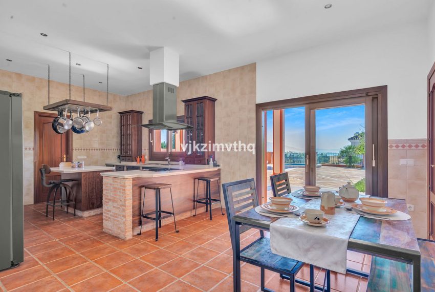 R4894894-Villa-For-Sale-Benahavis-Detached-5-Beds-761-Built-14