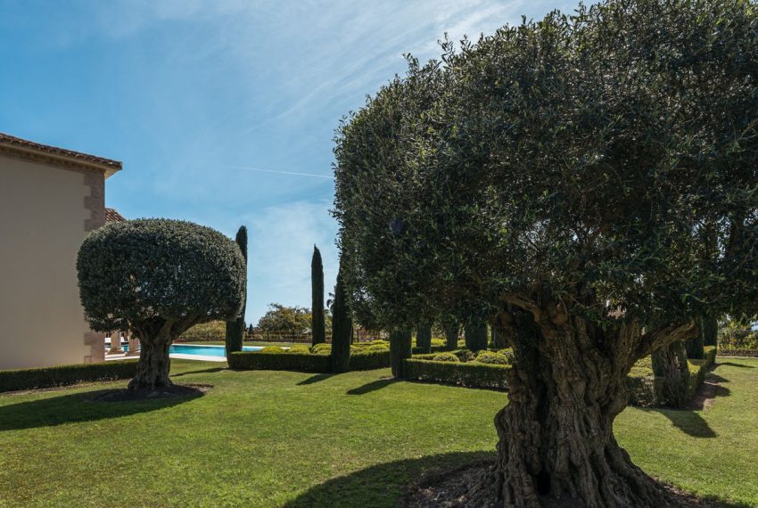 R4939060-Villa-For-Sale-Sierra-Blanca-Detached-7-Beds-2000-Built-11