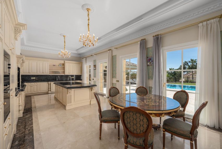 R4939060-Villa-For-Sale-Sierra-Blanca-Detached-7-Beds-2000-Built-19