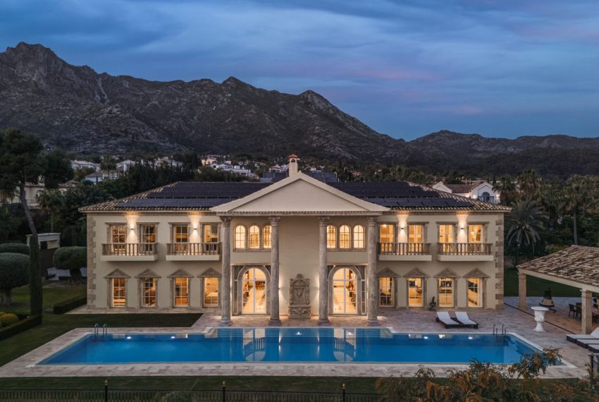 R4939060-Villa-For-Sale-Sierra-Blanca-Detached-7-Beds-2000-Built-2