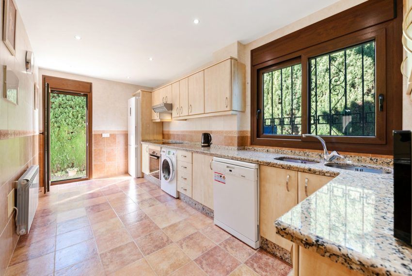 R4954378-Villa-For-Sale-Atalaya-Detached-5-Beds-337-Built-6