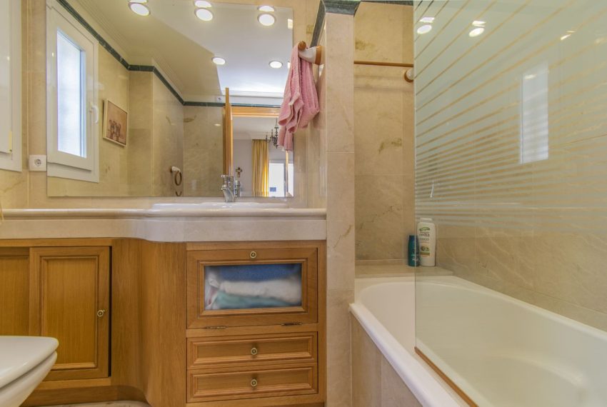 R4973302-Villa-For-Sale-Santa-Clara-Semi-Detached-3-Beds-182-Built-6