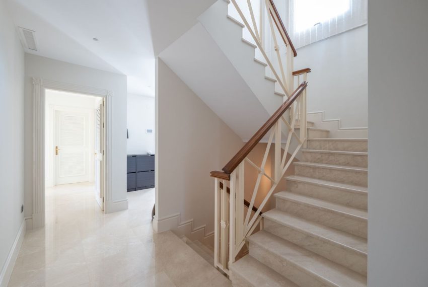 R4976617-Villa-For-Sale-Marbella-Detached-6-Beds-739-Built-14