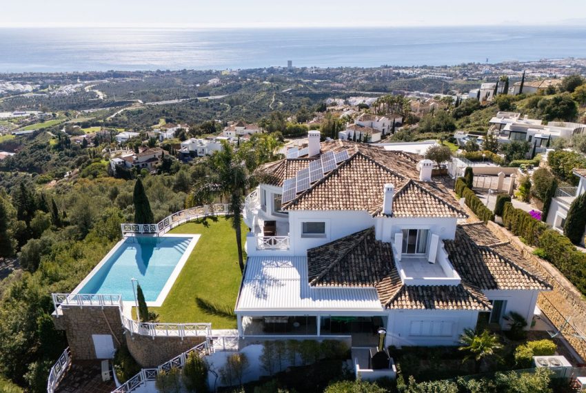 R4976617-Villa-For-Sale-Marbella-Detached-6-Beds-739-Built