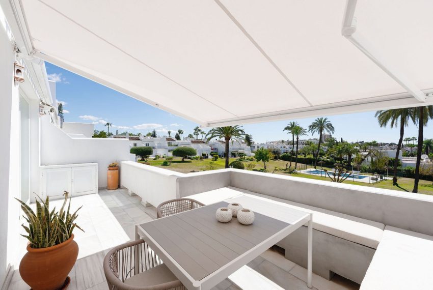 R4995262-Apartment-For-Sale-Nueva-Andalucia-Penthouse-3-Beds-90-Built-1