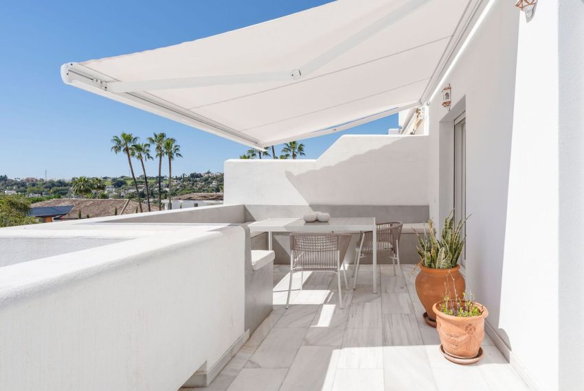 R4995262-Apartment-For-Sale-Nueva-Andalucia-Penthouse-3-Beds-90-Built-10