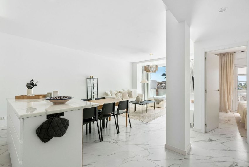 R4995262-Apartment-For-Sale-Nueva-Andalucia-Penthouse-3-Beds-90-Built-3