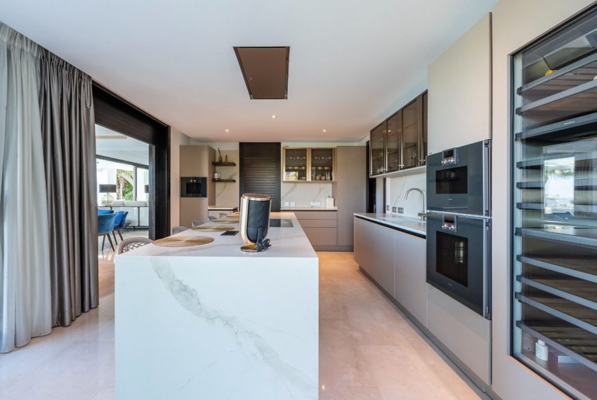 R5005957-Villa-For-Sale-Los-Flamingos-Detached-6-Beds-900-Built-18