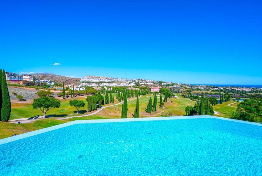 R5005957-Villa-For-Sale-Los-Flamingos-Detached-6-Beds-900-Built