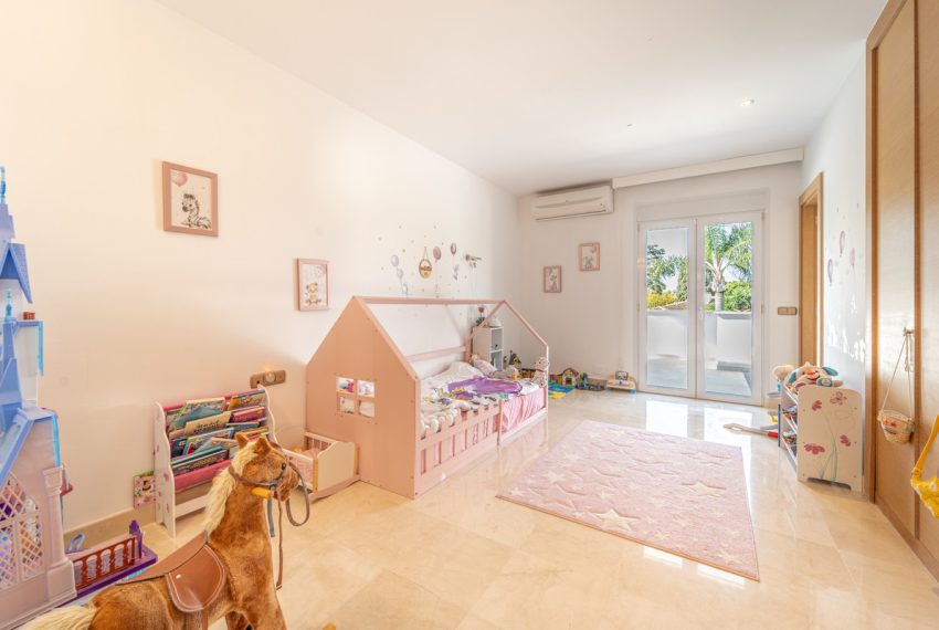 R5007982-Villa-For-Sale-Guadalmina-Baja-Detached-7-Beds-506-Built-17