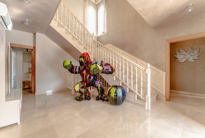 R5007982-Villa-For-Sale-Guadalmina-Baja-Detached-7-Beds-506-Built-4