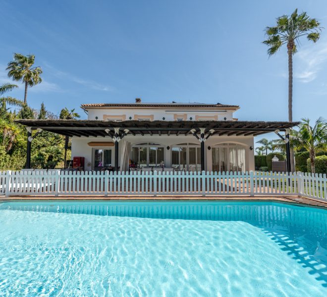 R5007982-Image 1-Detached - 7 Beds - 506 Built