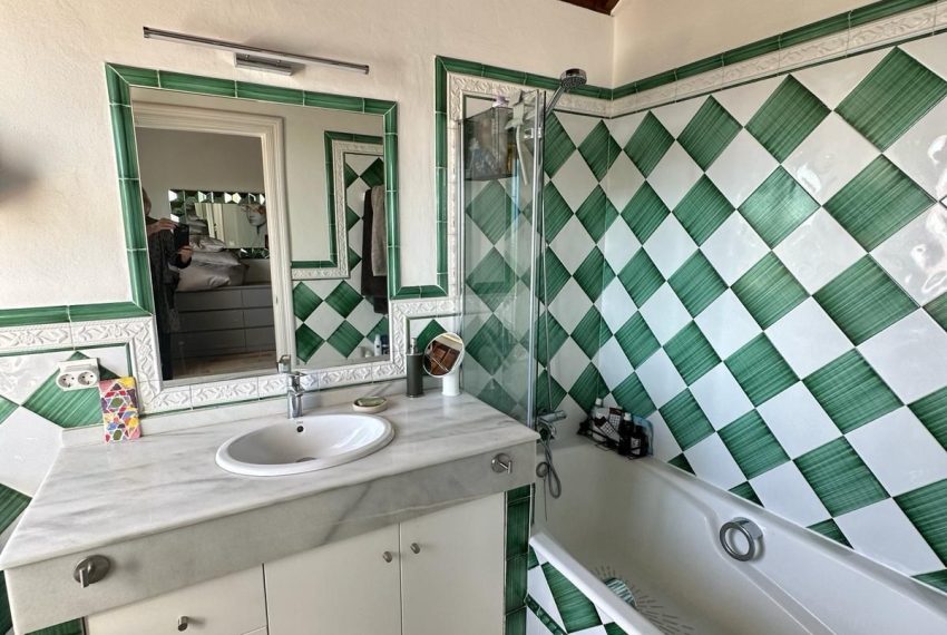 R5013634-Townhouse-For-Sale-The-Golden-Mile-Terraced-3-Beds-160-Built-13