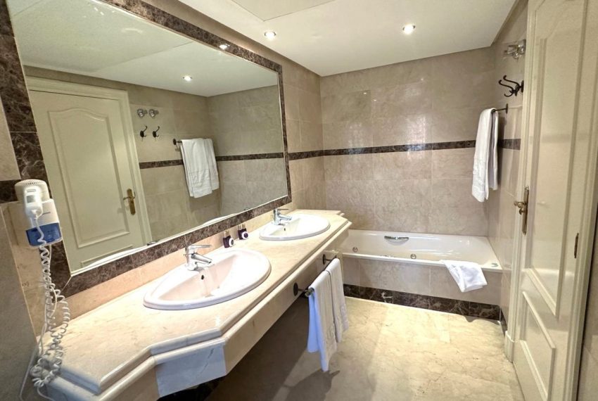 R5015668-Apartment-For-Sale-Puerto-Banus-Middle-Floor-4-Beds-254-Built-6
