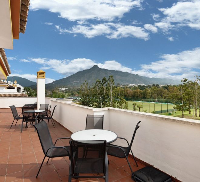 R5017843-Image 1-Penthouse - 2 Beds - 93 Built