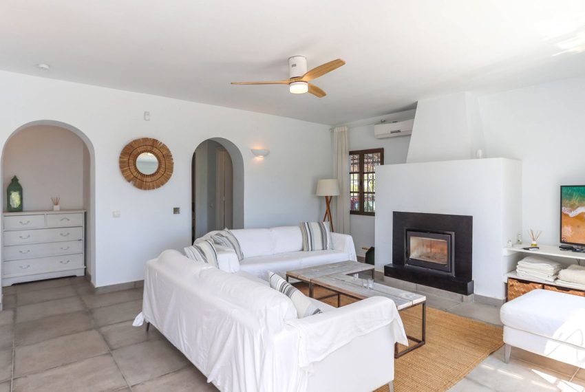 R5019313-Villa-For-Sale-Coin-Detached-3-Beds-108-Built-10
