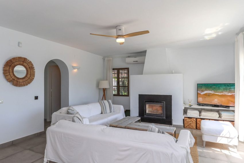 R5019313-Villa-For-Sale-Coin-Detached-3-Beds-108-Built-15