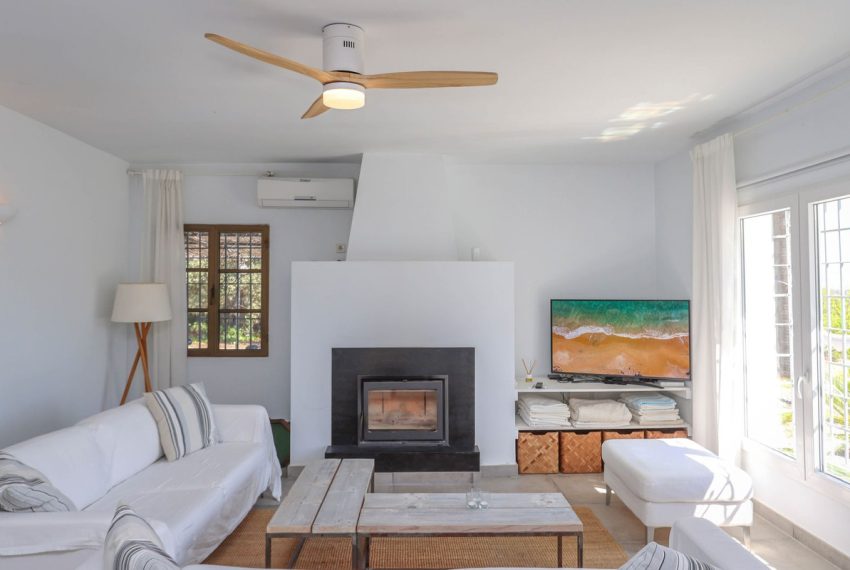 R5019313-Villa-For-Sale-Coin-Detached-3-Beds-108-Built-4