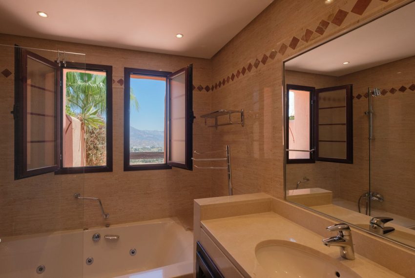 R5019502-Apartment-For-Sale-La-Mairena-Penthouse-3-Beds-207-Built-14