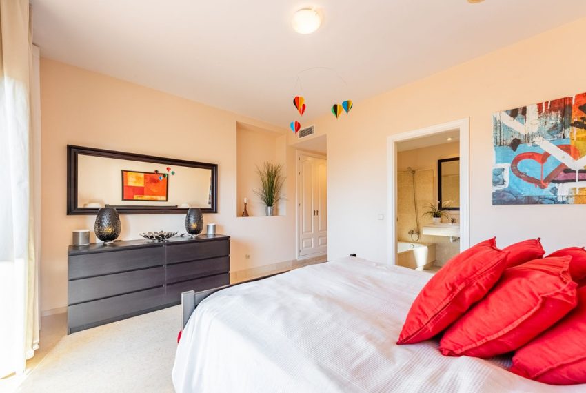 R5020252-Apartment-For-Sale-Benahavis-Middle-Floor-2-Beds-117-Built-11