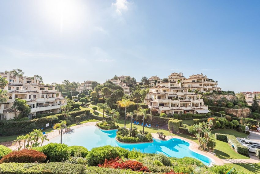 R5020252-Apartment-For-Sale-Benahavis-Middle-Floor-2-Beds-117-Built